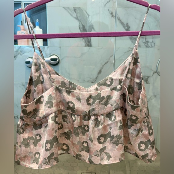 Aritzia - Wilfred Lover Camisole Flower Top New Size M - Picture 6 of 6